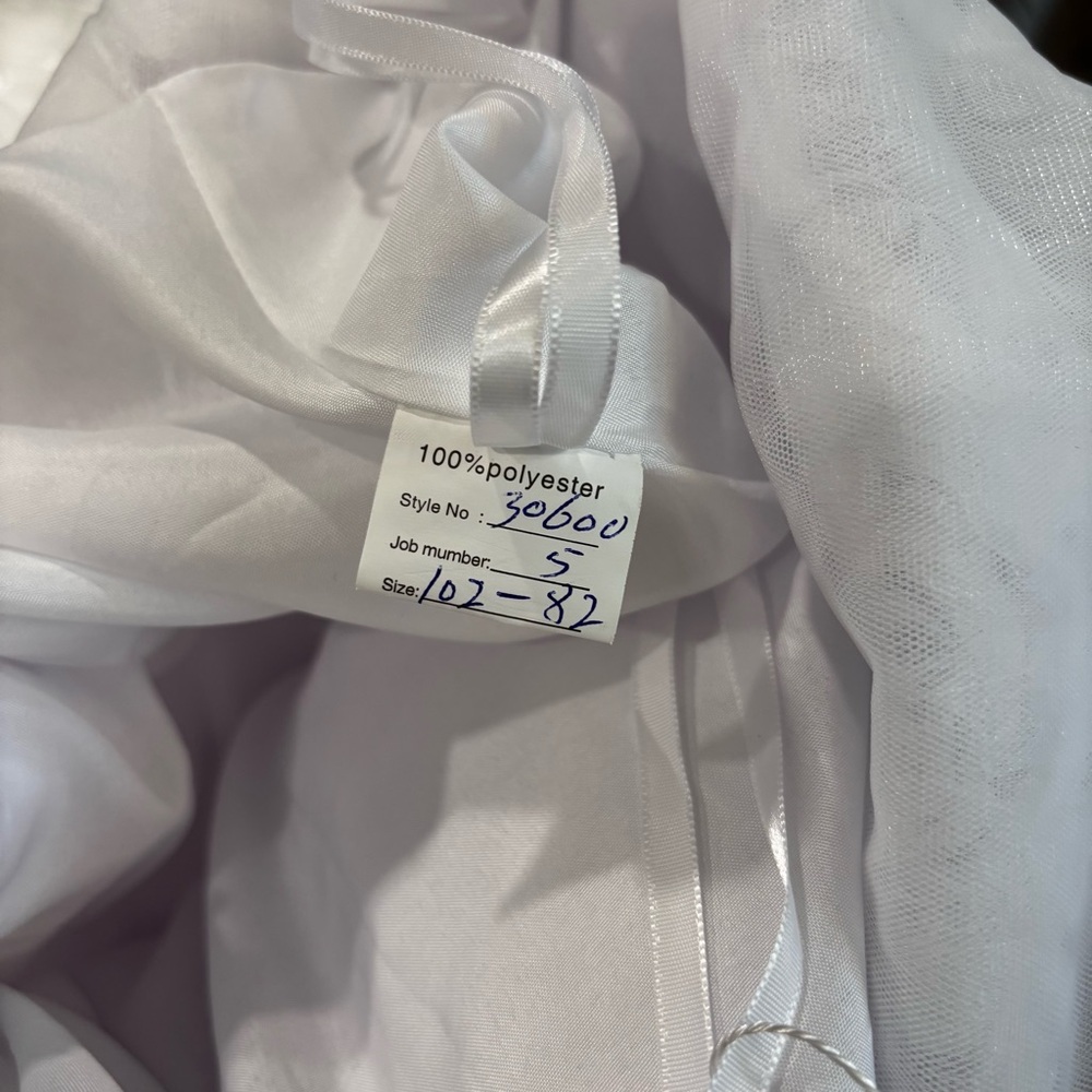 NEW Elegant White Wedding Dress with Appliques NWT Size L/14 - Picture 11 of 14